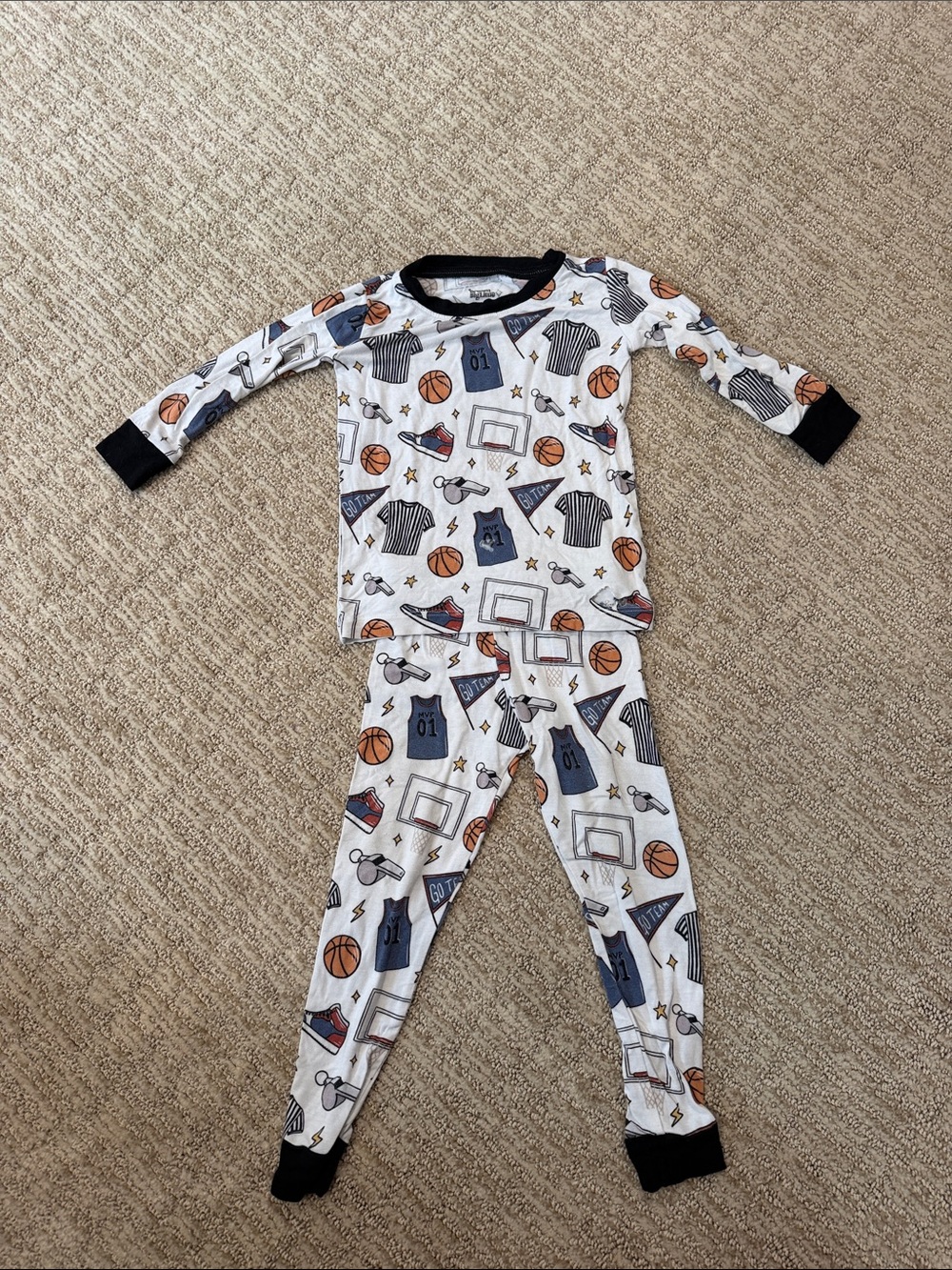 Dream Big Little Kids Basketball Print Pajama Set - White/Blue 12-18 Months